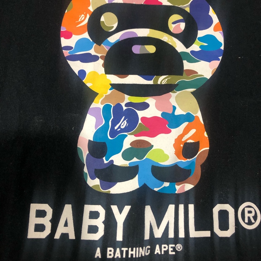 A Bathing Ape size LARGE